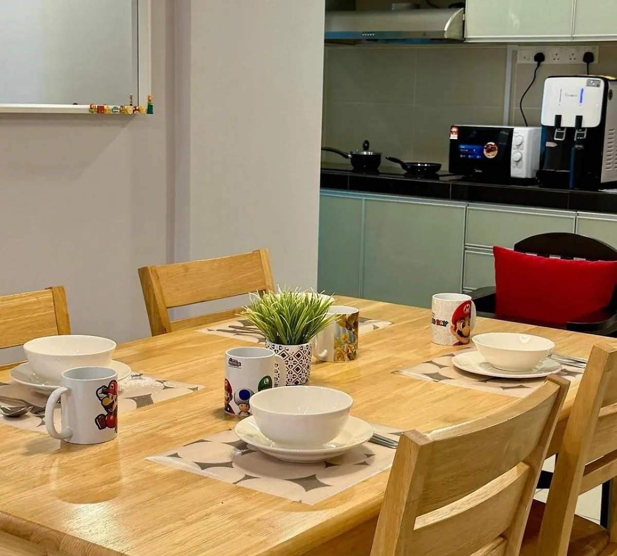 Super Mario Suite Austin Height 6-8 Pax Johor Bahru Malezja